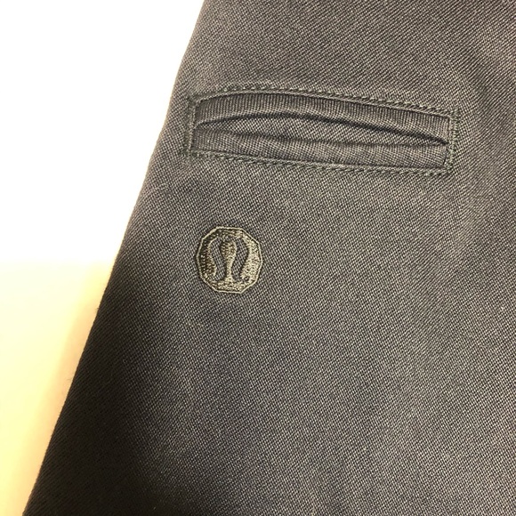 Lululemon Athletica Wet Dry Warm black pants sz34 - Picture 5 of 6